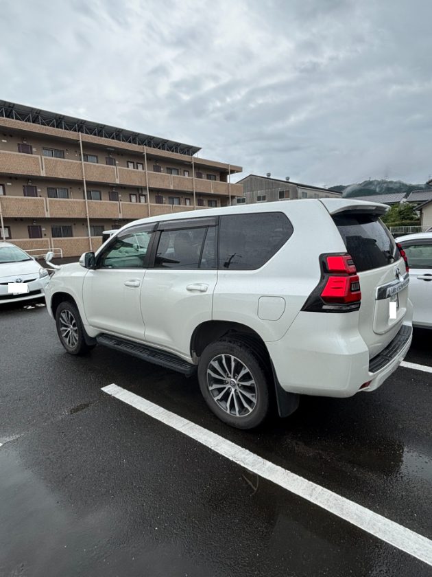 ランドクルーザープラド写真6